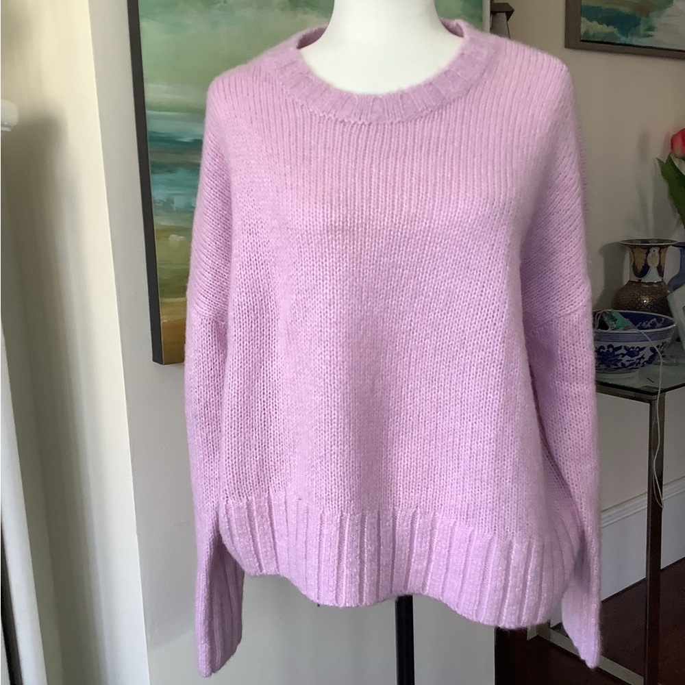 NWOT enthread lilac sweater.